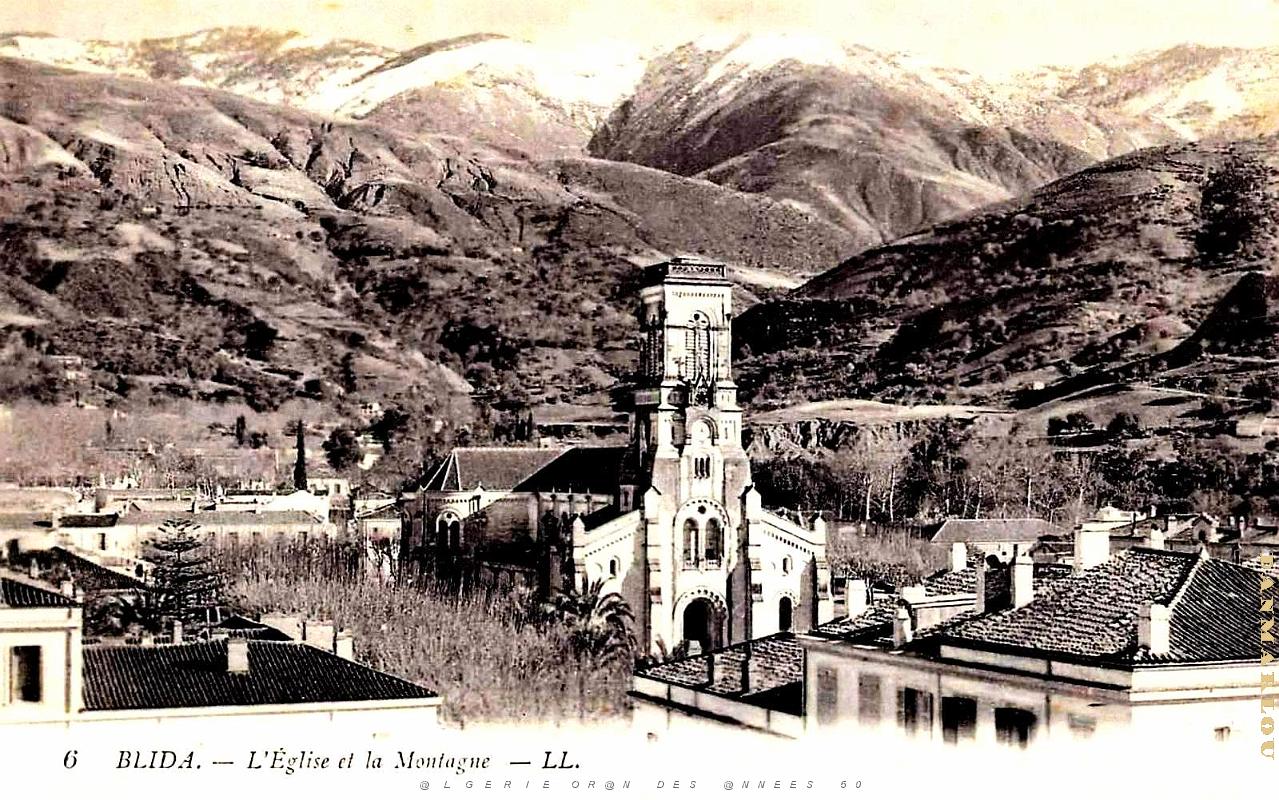 Blida - eglise et Montagne.jpg